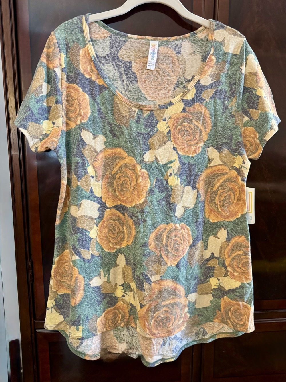 LuLaRoe Classic T Short Sleeve Muted Heathered Floral Pattern Hi Low Tunic